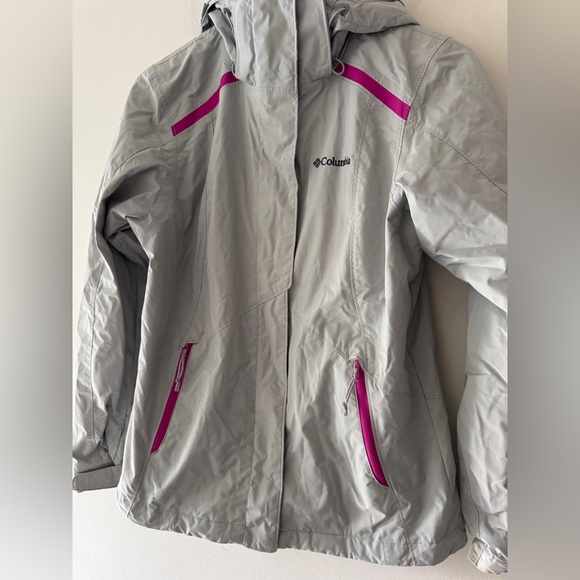 Columbia Women’s Gray Jacket With Hood - Picture 2 of 8